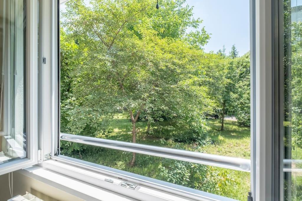 Zahrada ubytování Top Location, Brand New 3 BDRM Apt & Free parking