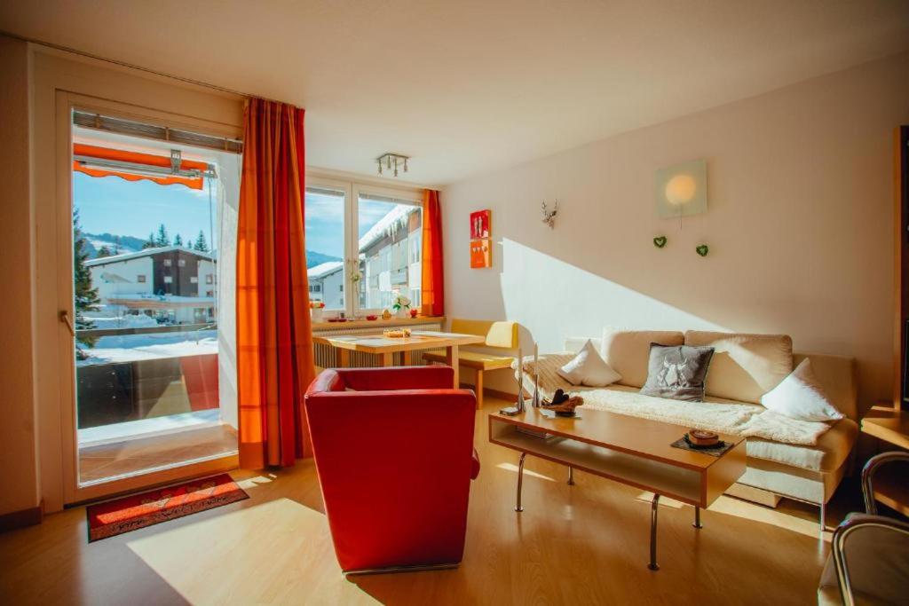 Fotografia z galérie ubytovania Appartement HERZLICHKEIT mit Hallenbad und Sauna by MoniCare v destinácii Seefeld in Tirol