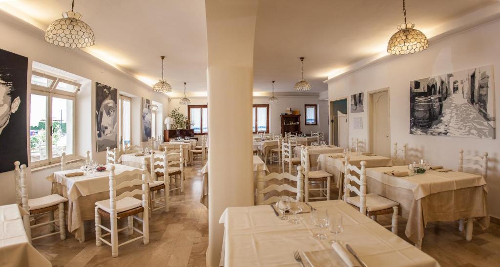 Restaurace v ubytování Hotel Sandalyon