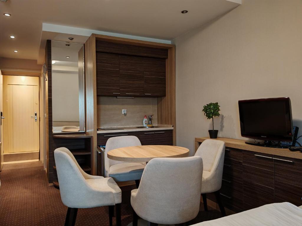 Central Konaci Apartments - 上级工作室