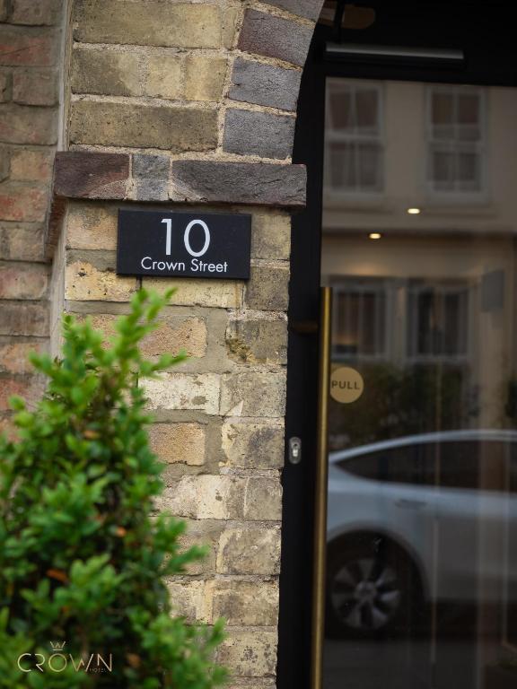 Crown Hotel - Resim 11