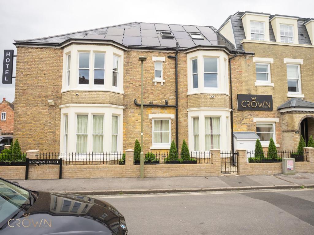 Crown Hotel - Resim 9