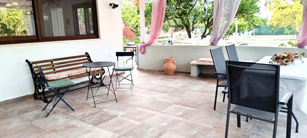 Balkón nebo terasa v ubytování Ο Κήπος The Garden