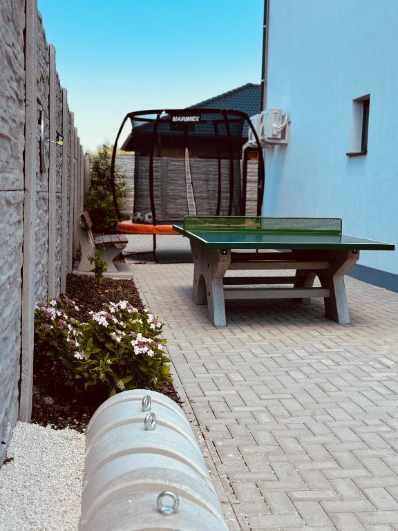 Stolní tenis v ubytování Apartmány Catalina nebo okolí