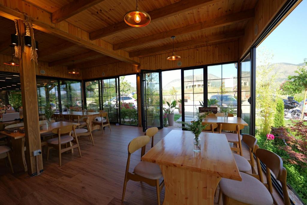 Restaurace v ubytování Mesopotam Agrotourism Resort