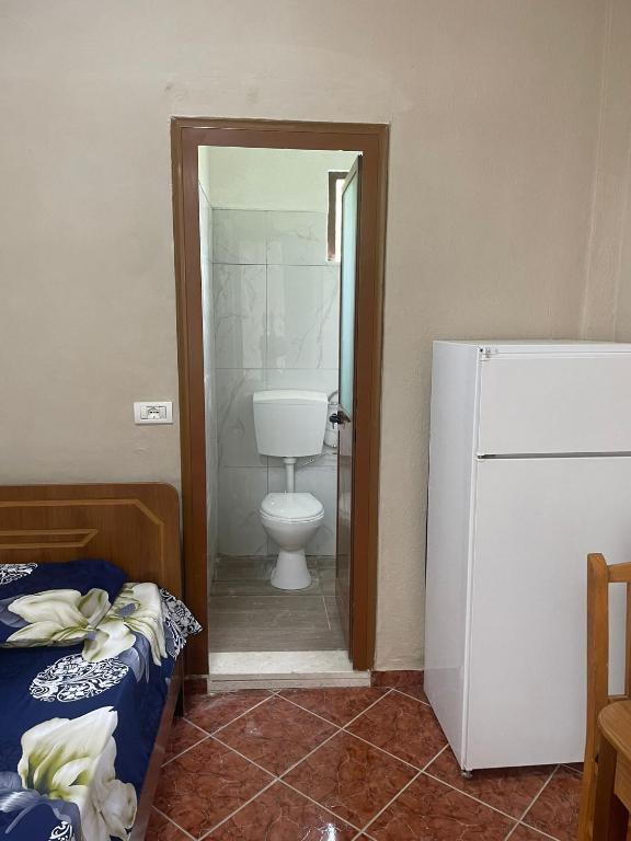 Koupelna v ubytování Ilirida-Swimming pool & garden view rooms for rent