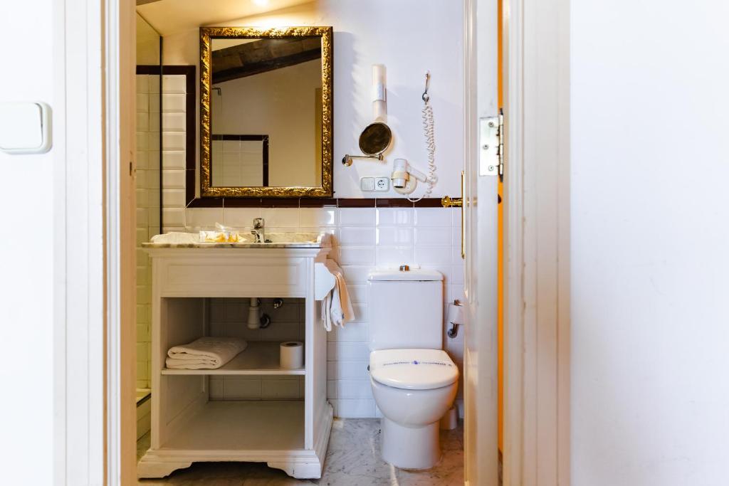 Ad Hoc Monumental 1881 - Resim 24