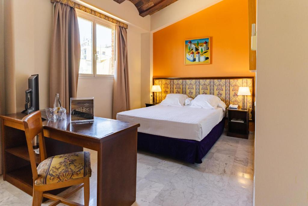 Ad Hoc Monumental 1881 - Resim 7