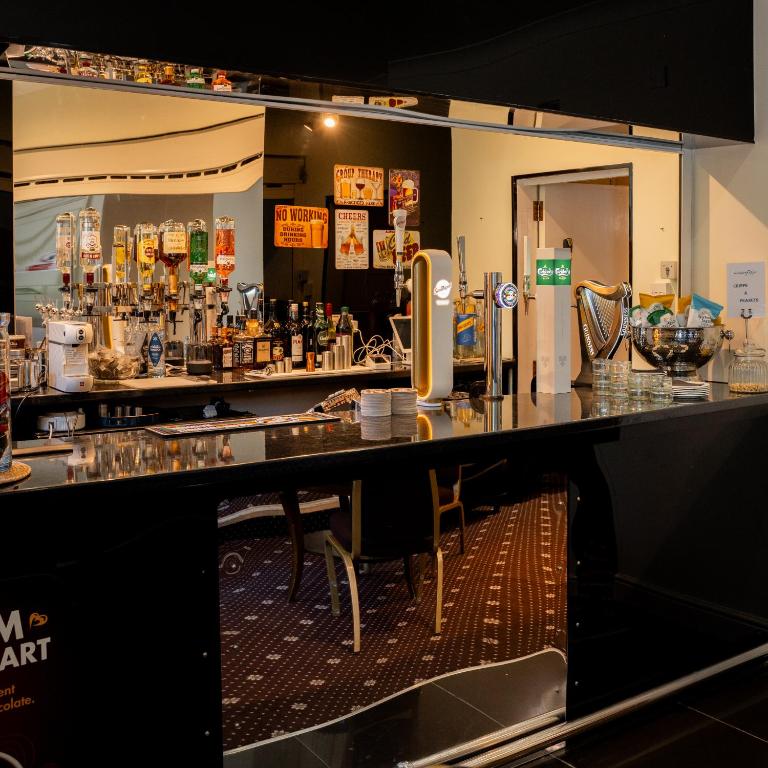 The Mayfair Hotel - Resim 20