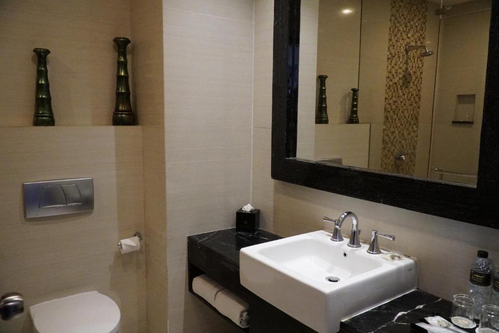 Java Heritage Hotel Purwokerto - Deluxe Double Or Twin Room