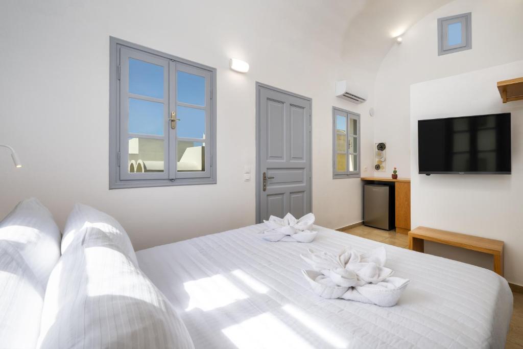 Hillside Elegance - 11