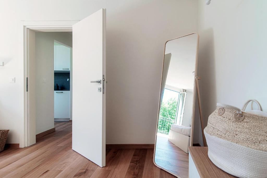 Fotografie z fotogalerie ubytování Dream Lake Apartments by Quokka 360 - Lake View v destinaci Ruvigliana