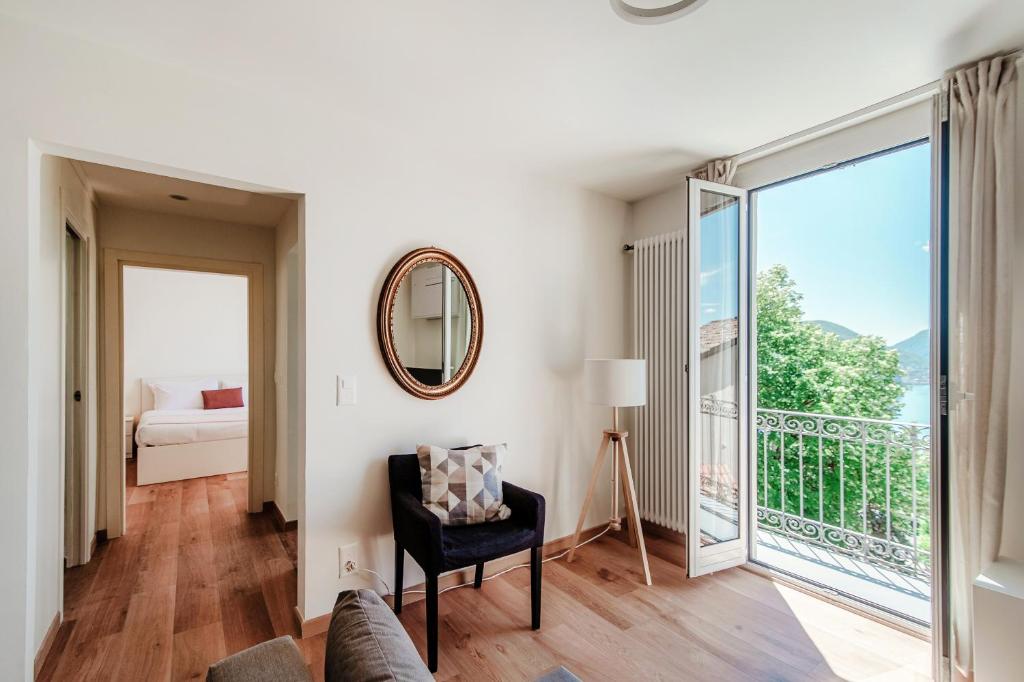Nespecifikovaný výhled na hory nebo výhled na hory při pohledu z apartmánu