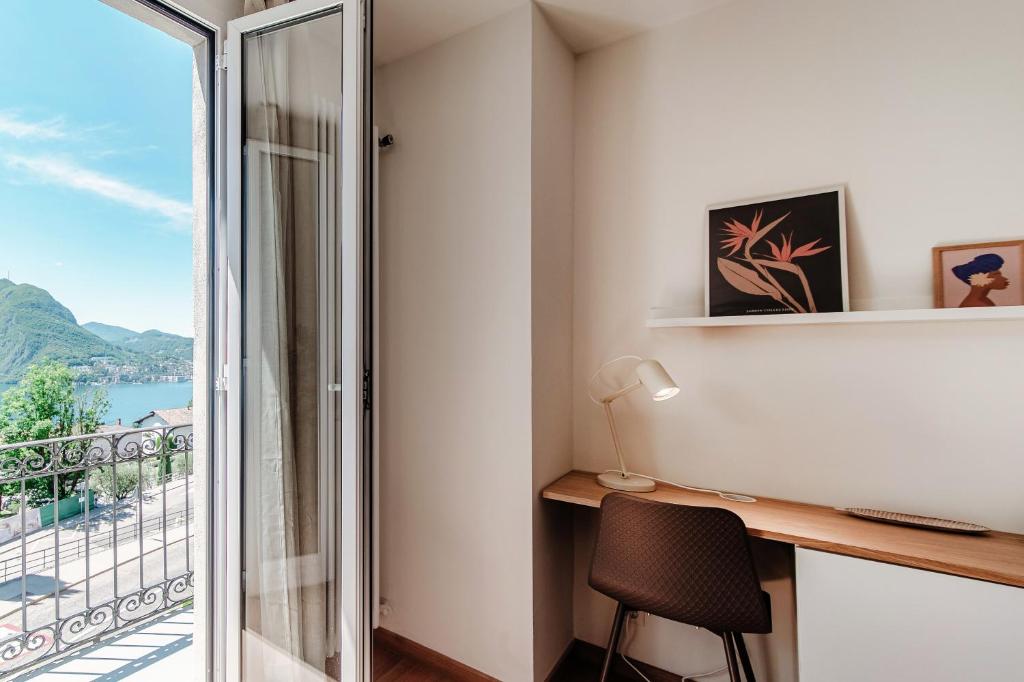 Nespecifikovaný výhled na hory nebo výhled na hory při pohledu z apartmánu
