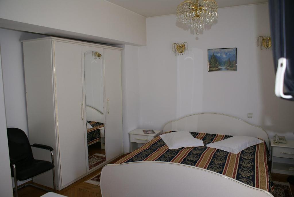Pensiunea Helvetia - 