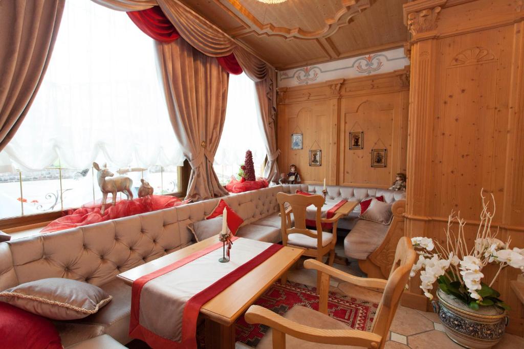 Część wypoczynkowa w obiekcie Hotel Colbricon Beauty & Relax