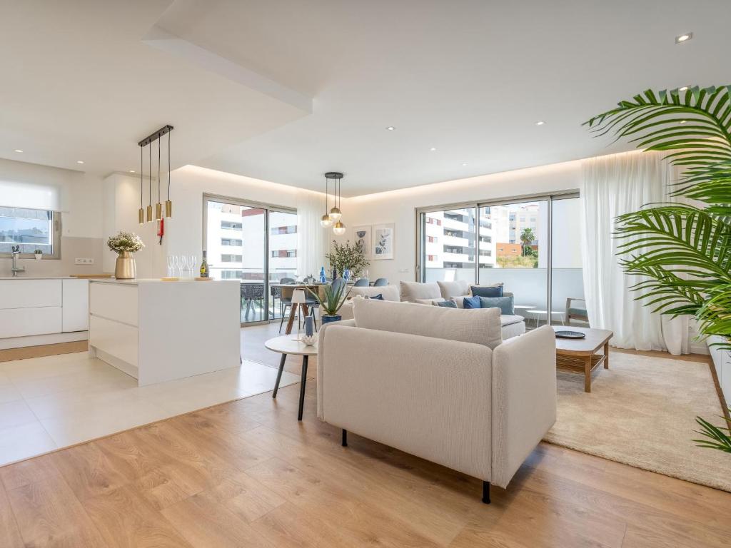 Χώρος καθιστικού στο Luxury and Comfort Next to the Historic Center #1954