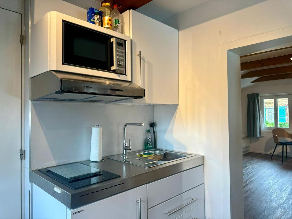 Chalet Studio Apartment with Aircon - Resim 35