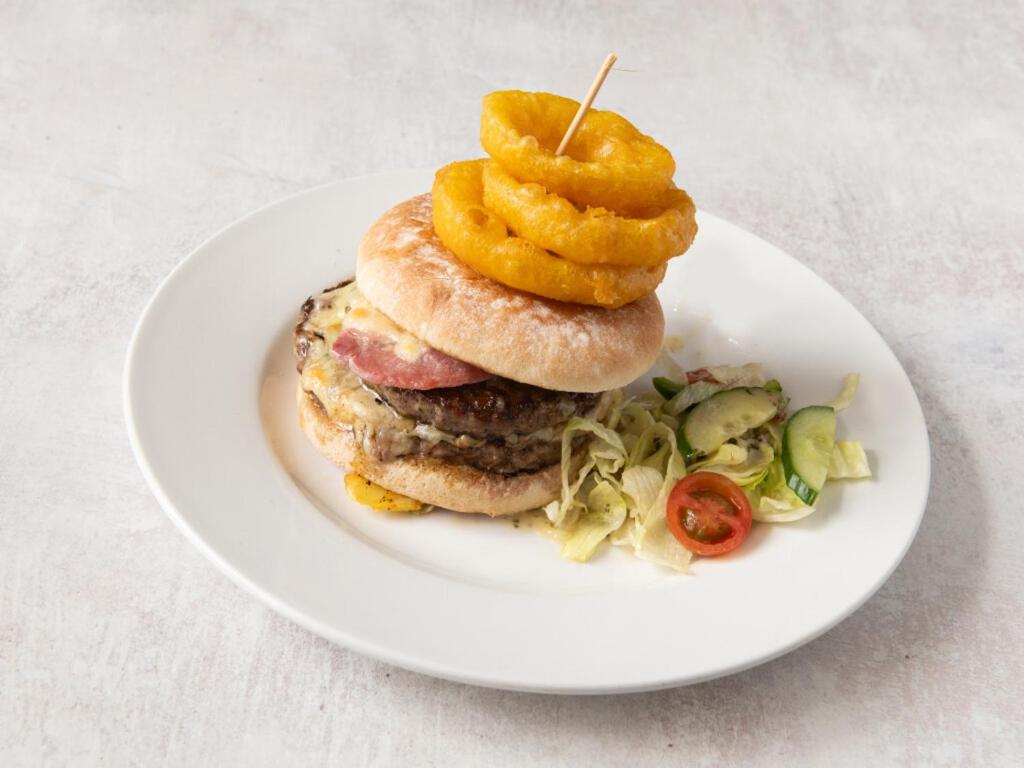 The New Alexandra Hotel - Resim 27