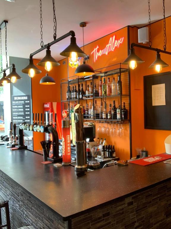 The New Alexandra Hotel - Resim 4