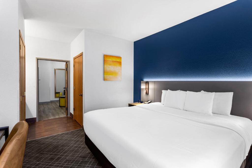Comfort Inn & Suites Kenosha-Pleasant Prairie photo