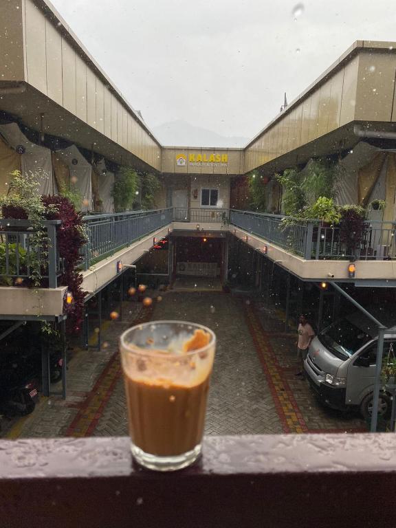 Balcone o terrazza di Kalash Parkaze And Tent Inn