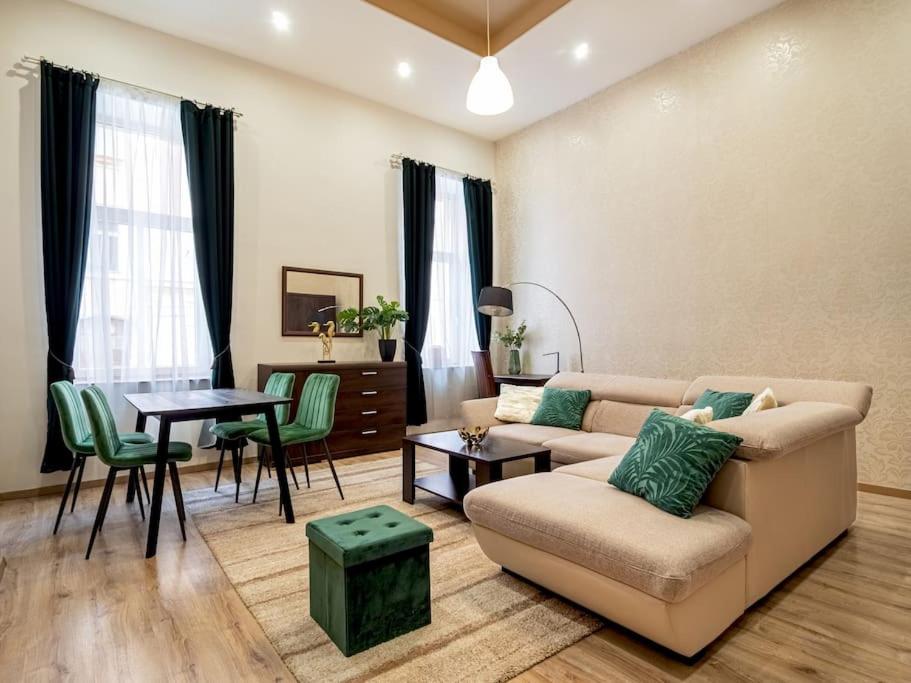 Emerald Home Budapest 1137 Budapest, Hegedűs Gyula utca 23 kép - 1