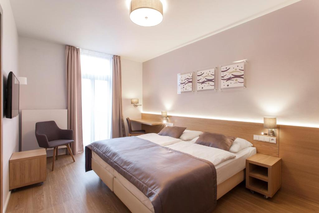 Hotel Carol - Resim 7