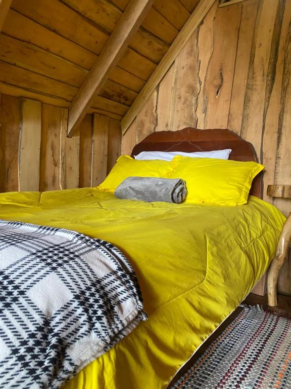 Postel nebo postele na pokoji v ubytování Tipi Cabécar