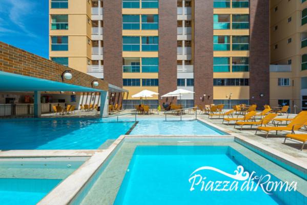A piscina localizada em Piazza diRoma Incluso o acesso ao Acqua park todos os dias, exceto no dia do check-out ou nos arredores