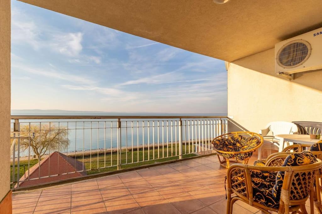 Kék Hullám Apartmanok By BLTN 8600 Siófok, Beszédes József sétány 74b kép - 1