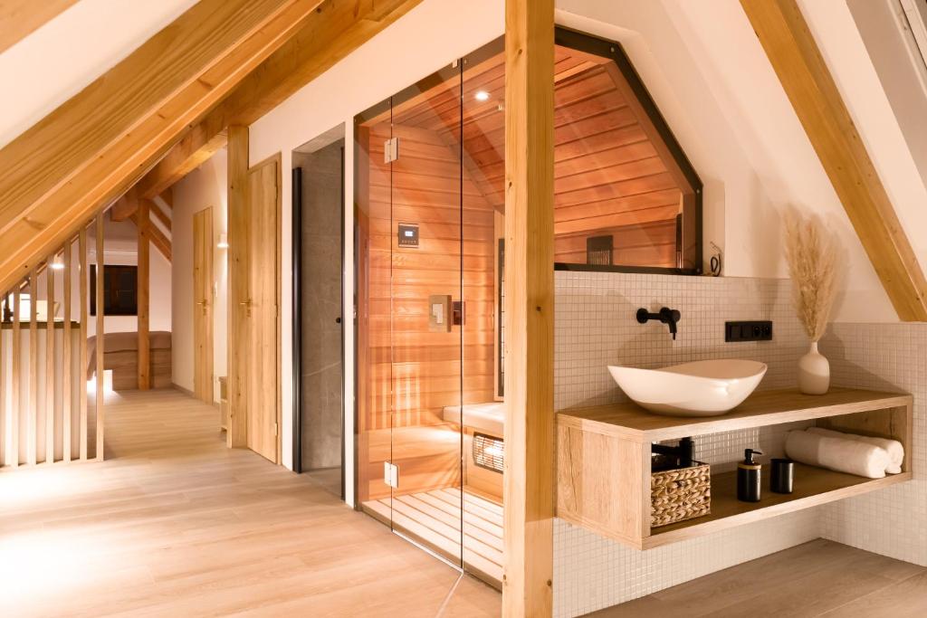 White Wolf Boutique Apartments - Resim 5