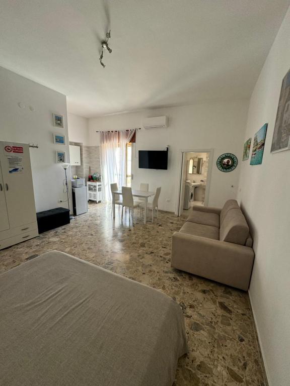 A television and/or entertainment centre at 6 Civico d arte Gargano home