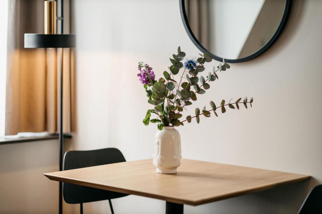 YAYS The Hague Willemspark by Numa - Resim 25