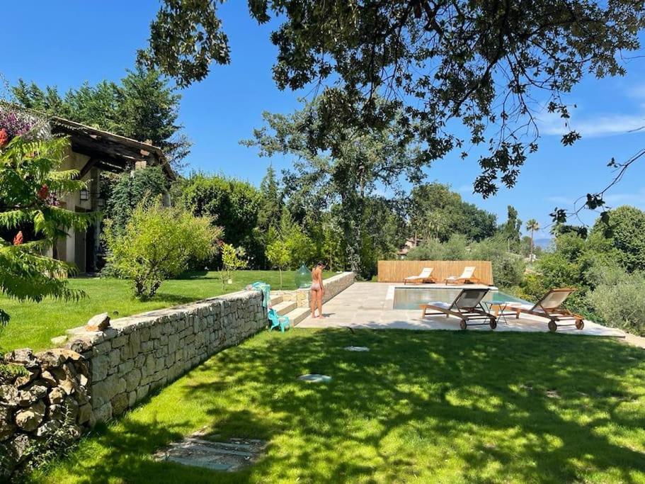 Photo de la galerie de l'établissement Sous le soleil exactement, à Tourrettes-sur-Loup