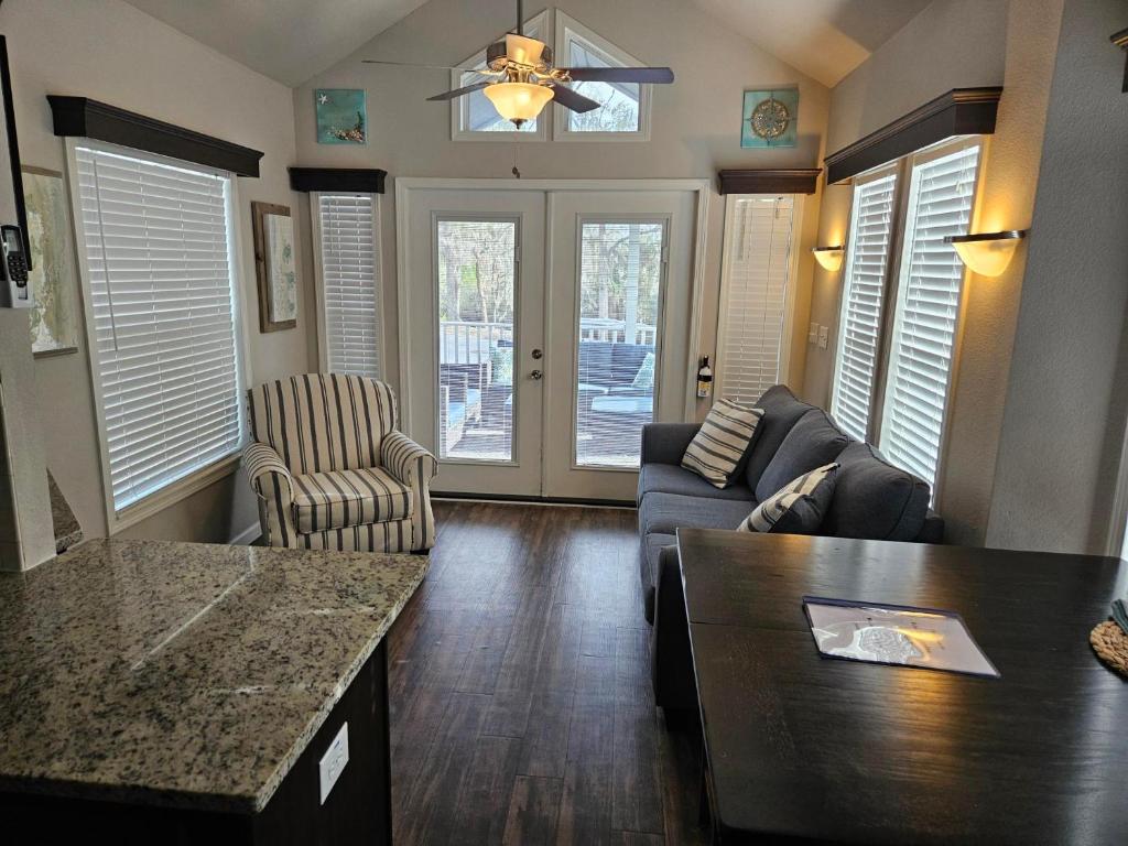 Live Oak Landing - Huisje Met 2 Slaapkamers