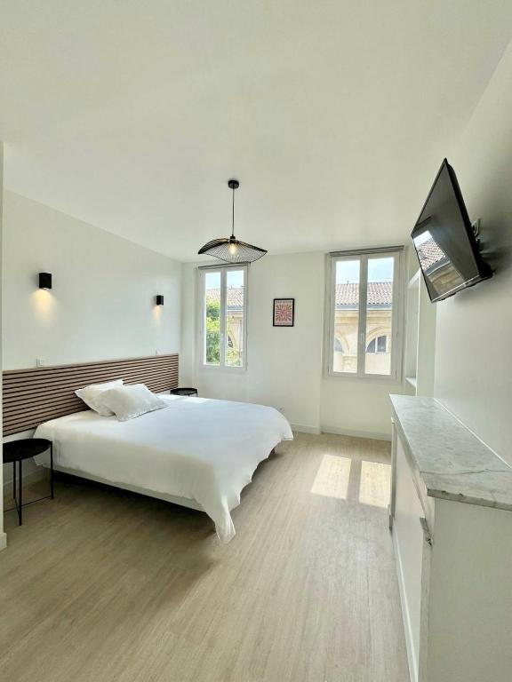 
Deluxe Double Room with Shower
