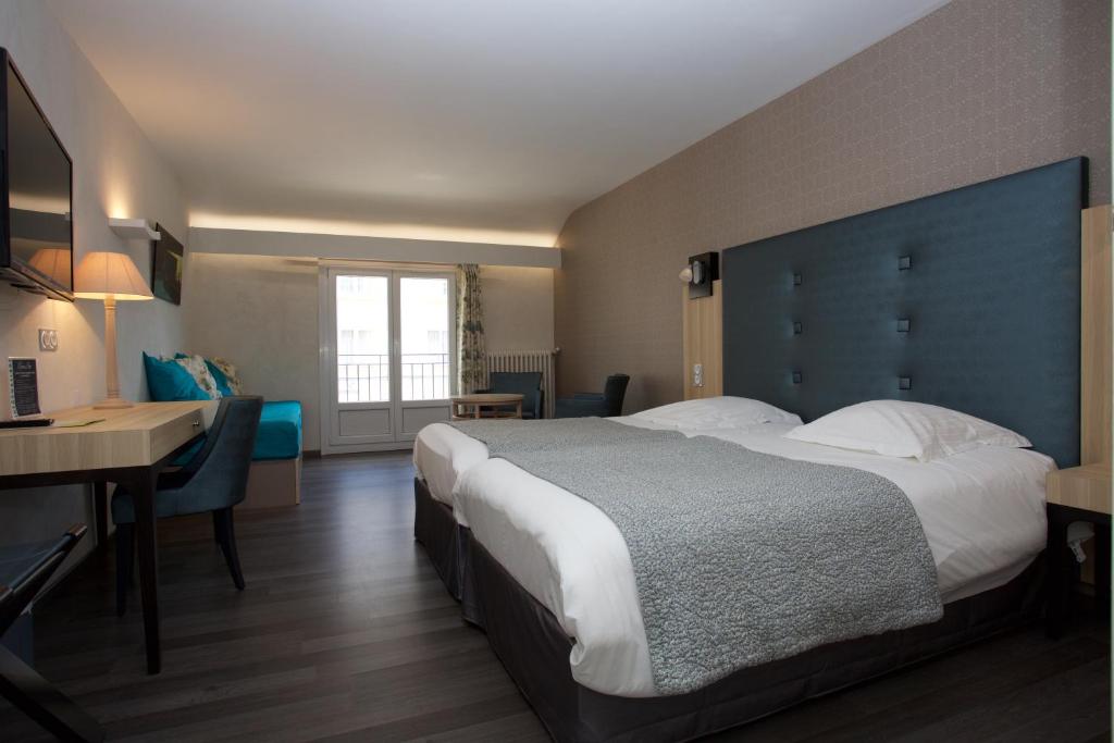 Logis Hotel Restaurant Spa Beau Site - Superior Driepersoonskamer