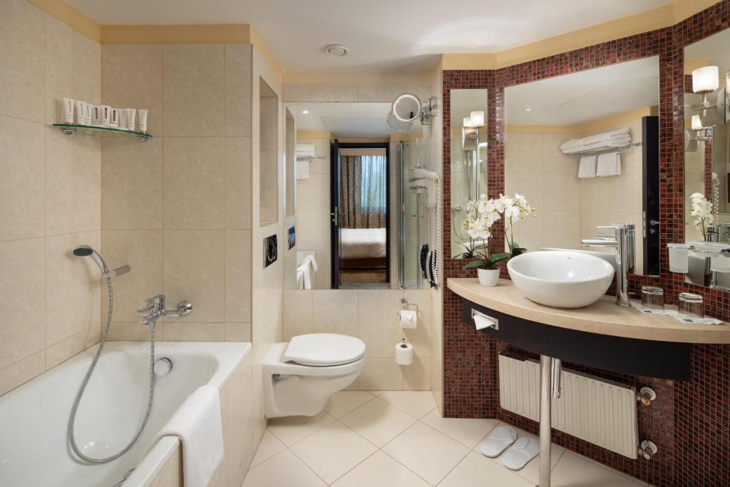 Verdi Budapest Aquincum - Resim 22