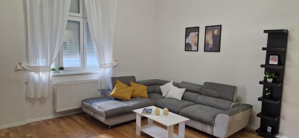 Nala AA2 Apartment