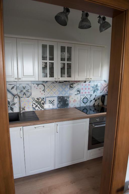 A kitchen or kitchenette at Almhaus Anita