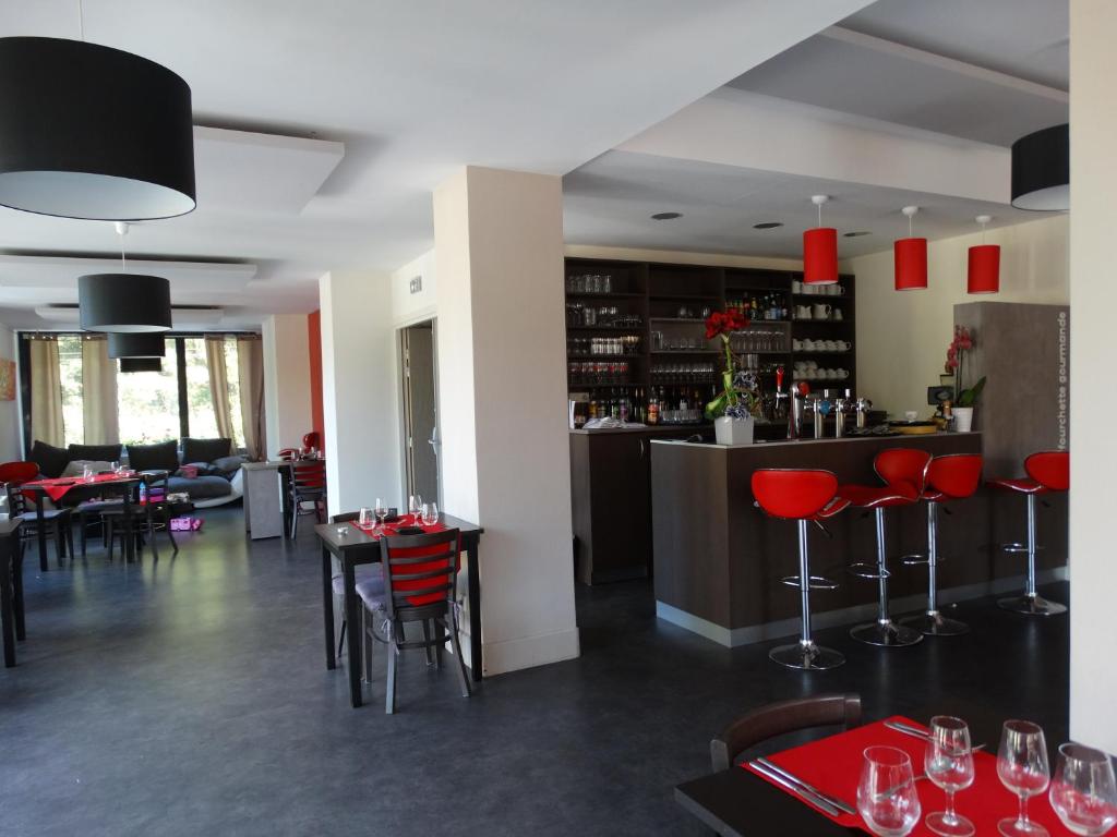 Nápoje v ubytování Hotel Restaurant L Echo du Lac
