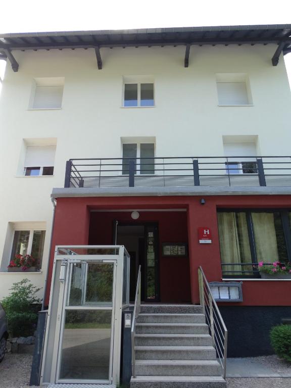 Exteriér nebo vchod ubytování Hotel Restaurant L Echo du Lac