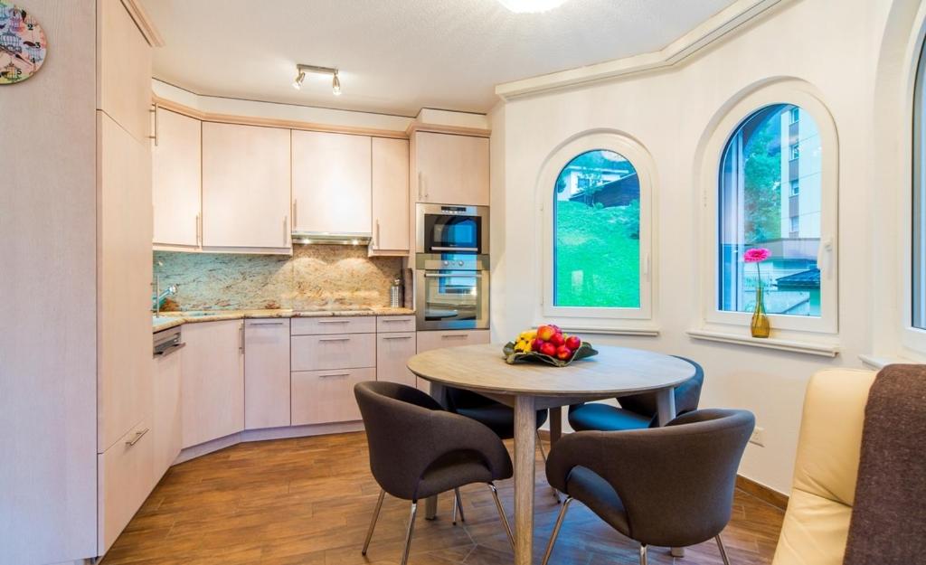 Kuchyň nebo kuchyňský kout v ubytování Residenz Ambassador B13