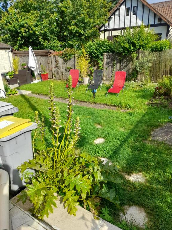 Maison à 20 min de Paris et liaison CDG (transports à 5 min à pied) - Apartamento De Una Habitación