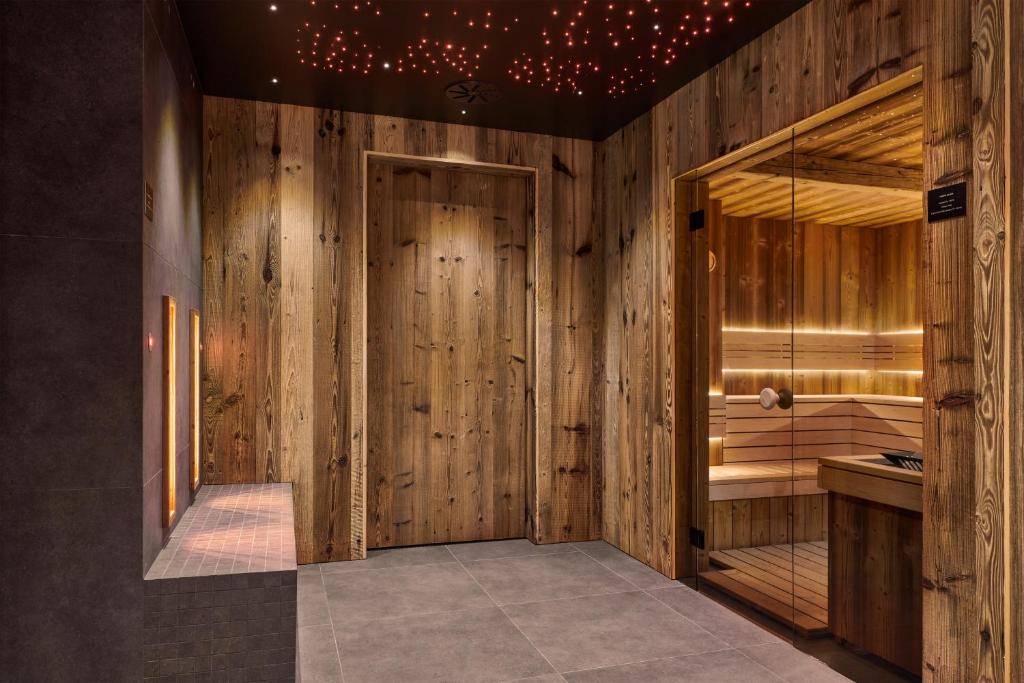 Hotel Singer