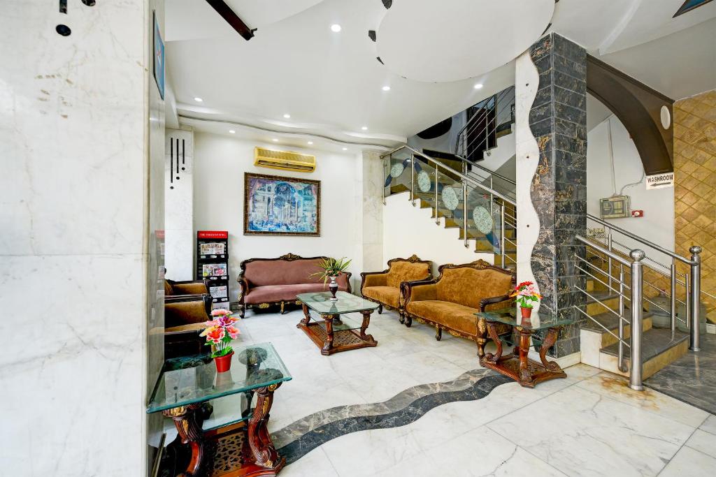 Posezení v ubytování Hotel Legend International - 02 Mins from New Delhi Station