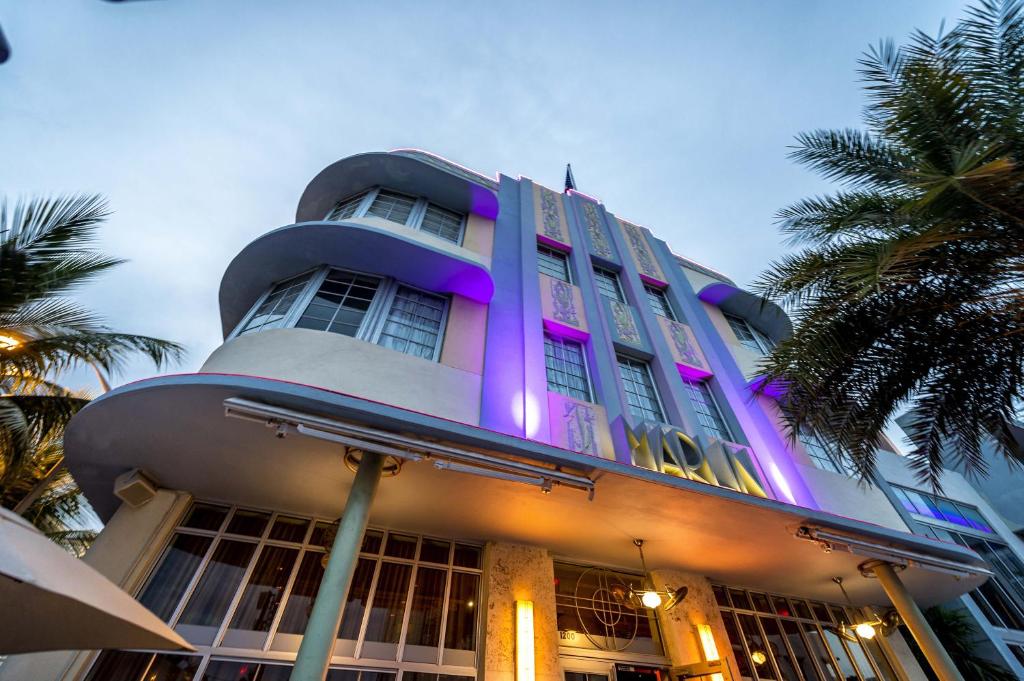 O edifício em que o hotel se localiza