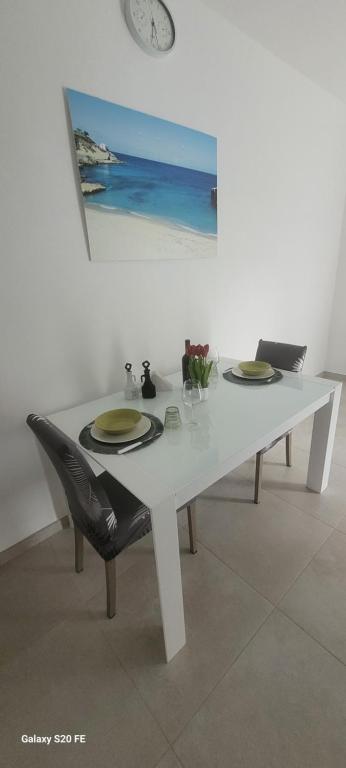 Fotografia z galérie ubytovania Intero Appartamento con Parcheggio Gratuito v destinácii Porto Torres
