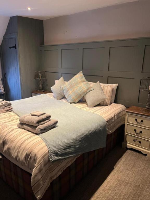 The Crown Inn - Deluxe Double Room